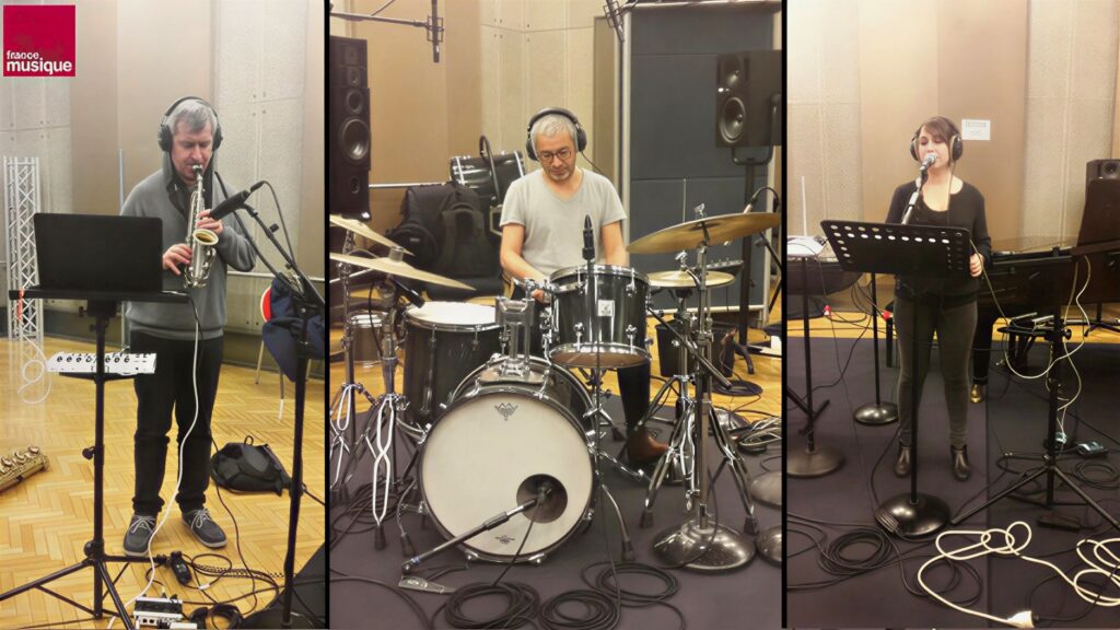 Daniel Palomo-Vinuesa, Nabil Bouteldja et Marie-Catherine Mossé de Missing Waves au studio 107 ©Radio France - Soizic Noël